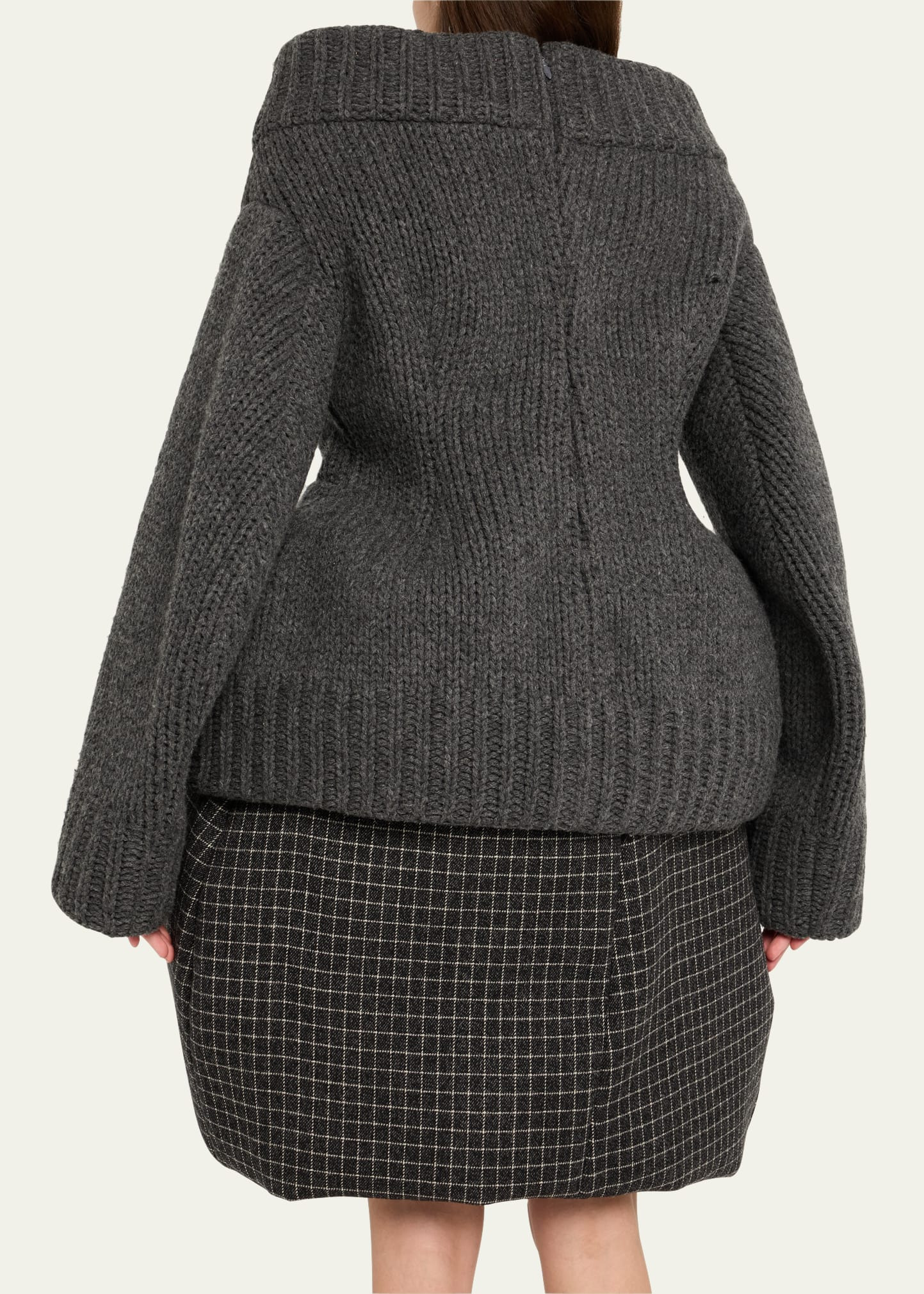 Padded V-Neck Peplum Sweater - 3