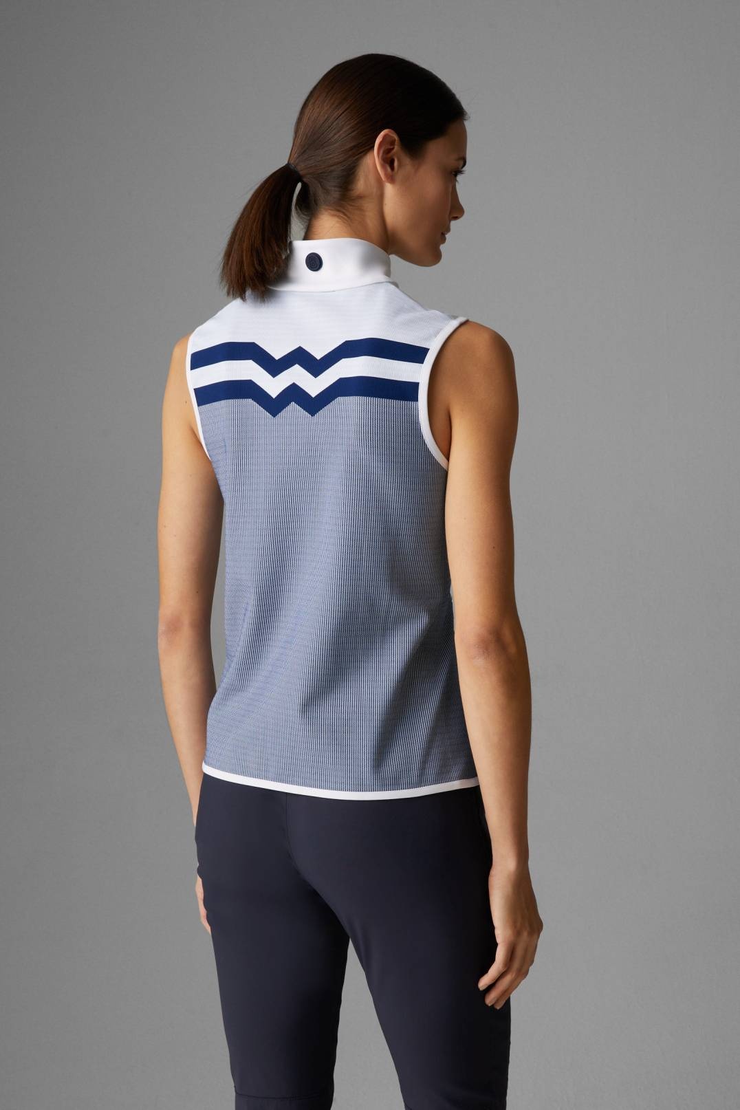WANYA FUNCTIONAL WAISTCOAT IN WHITE/NAVY BLUE - 3