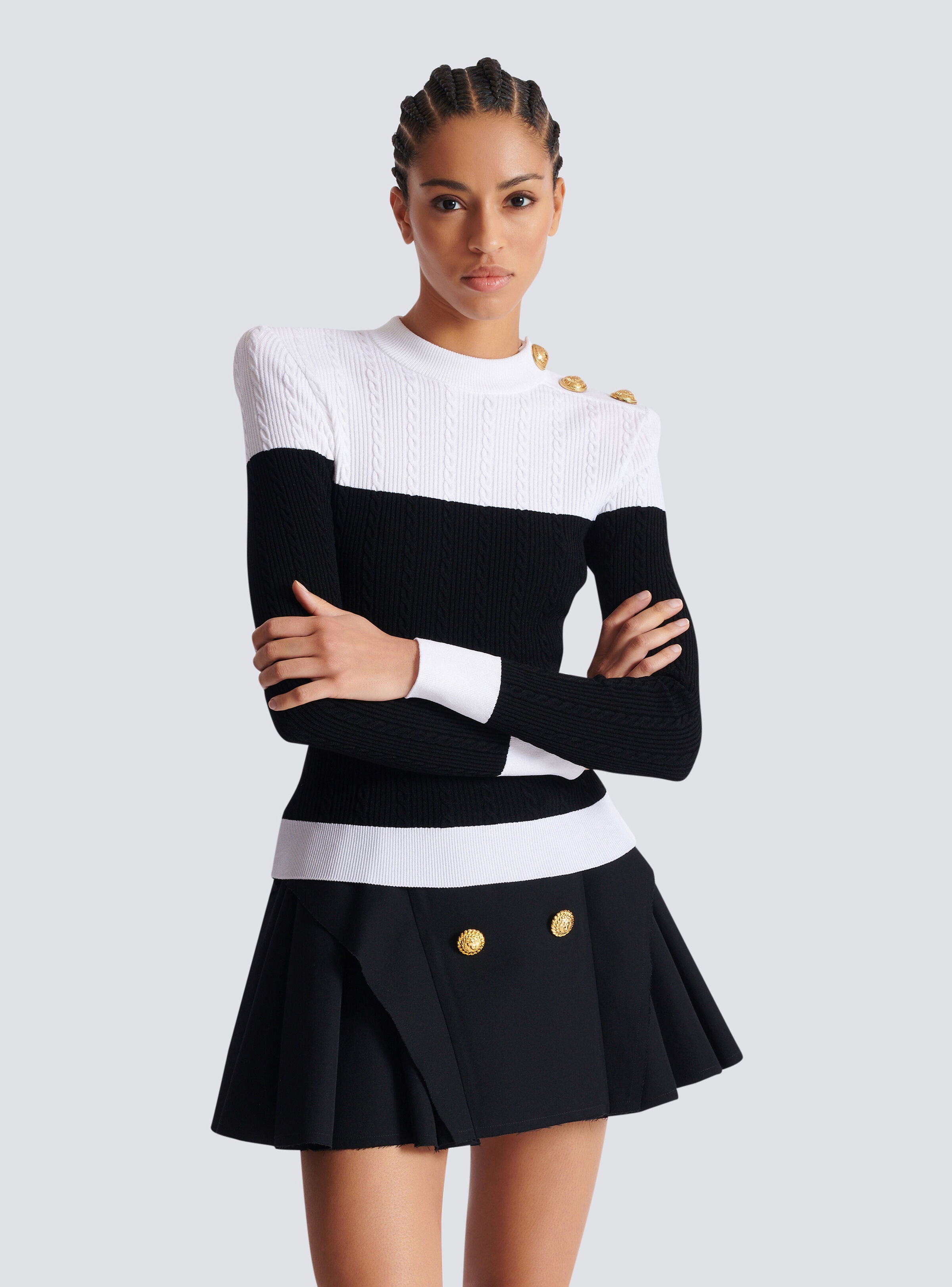 Long-sleeved two-tone knit top - 6