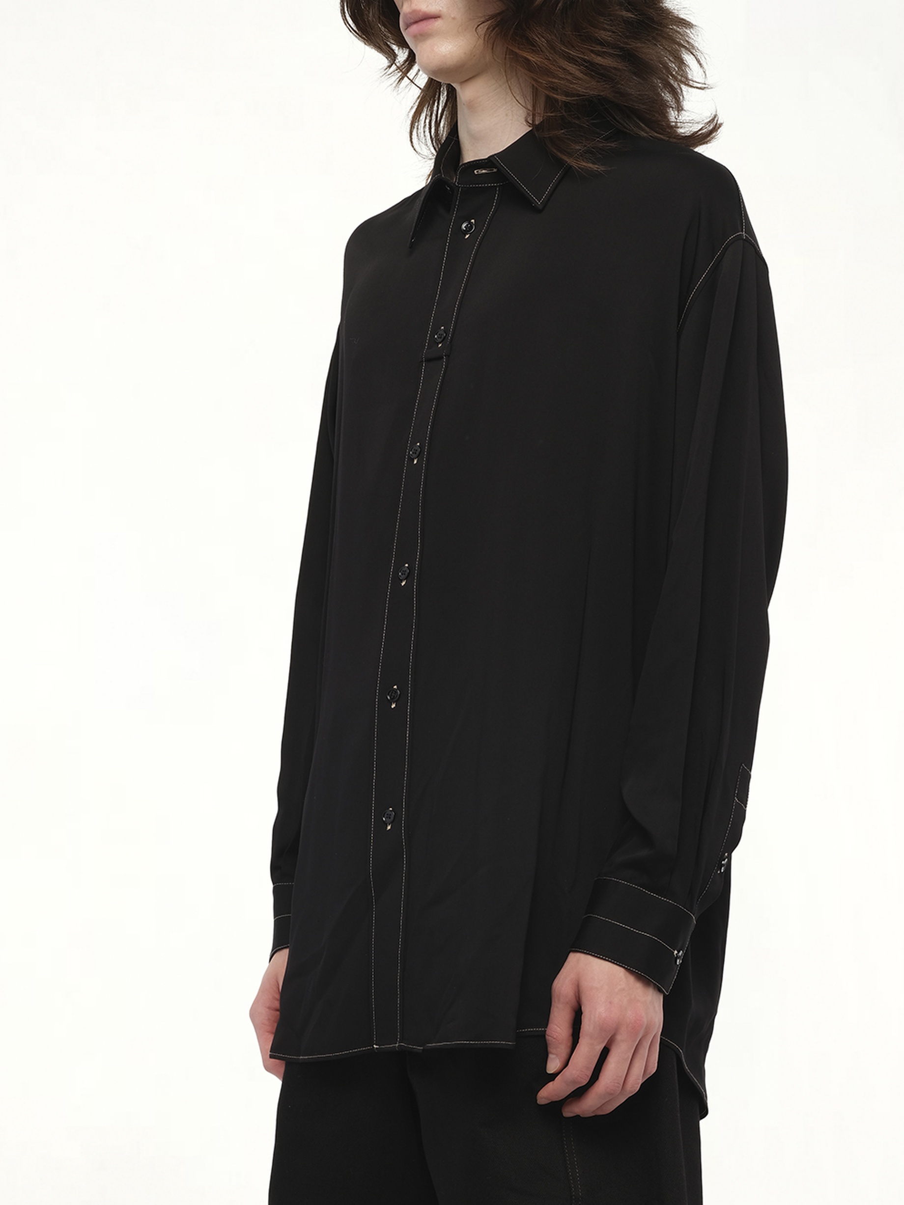 Loop Shirt in Black - 2