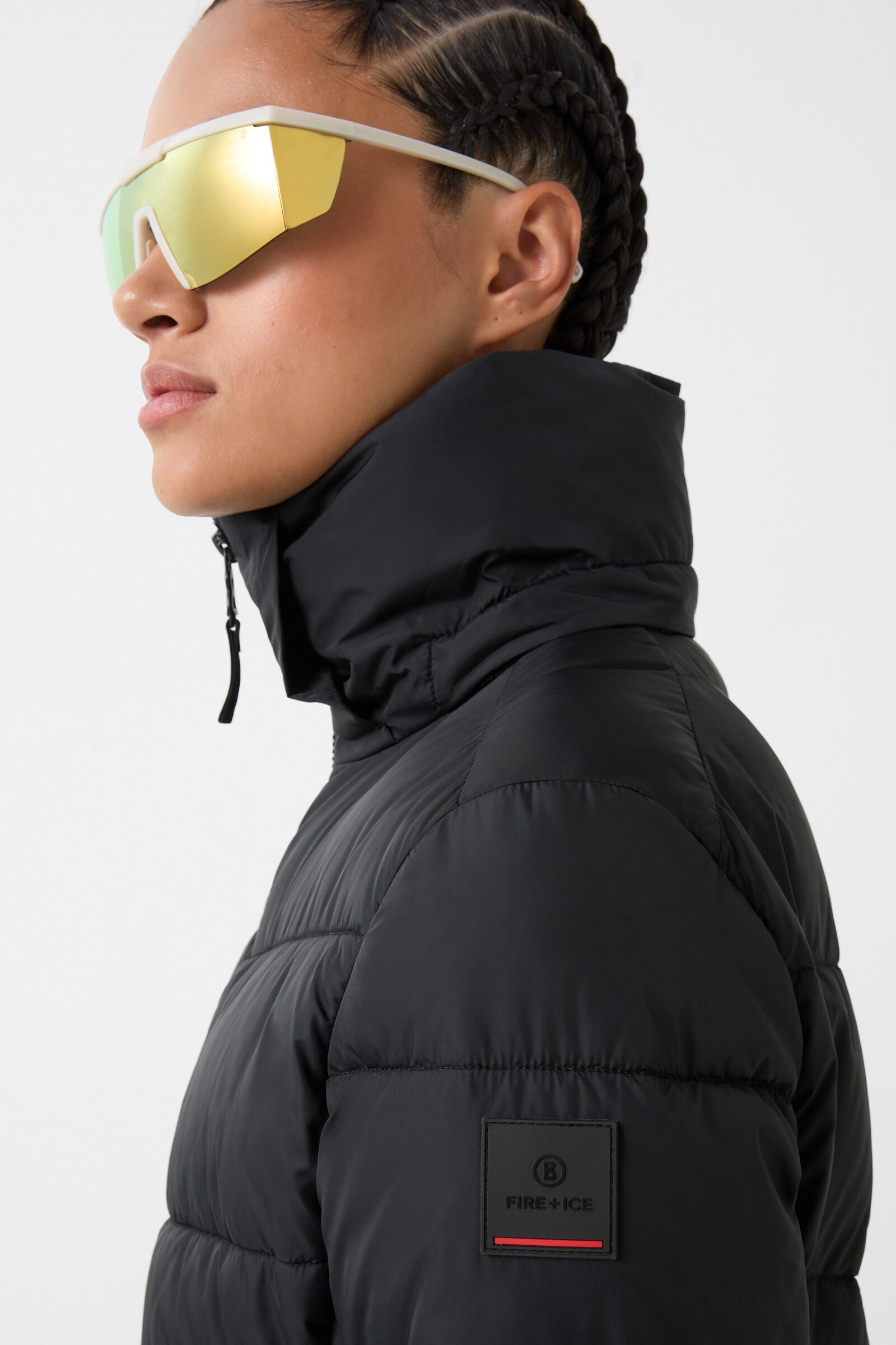 Aenny Quilted coat in Black - 7