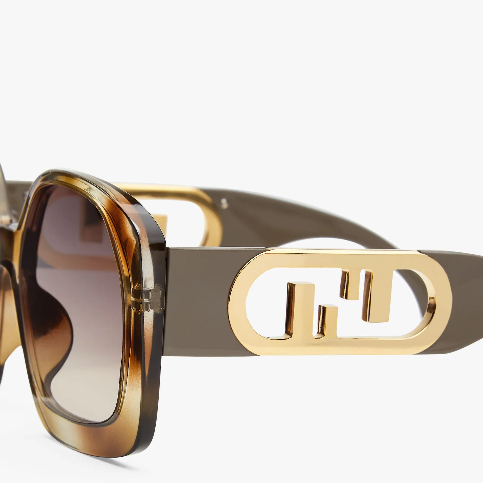 Square O’Lock glasses in Havana transparent acetate. Temples with gold metal oversized O’Lock logo a - 3
