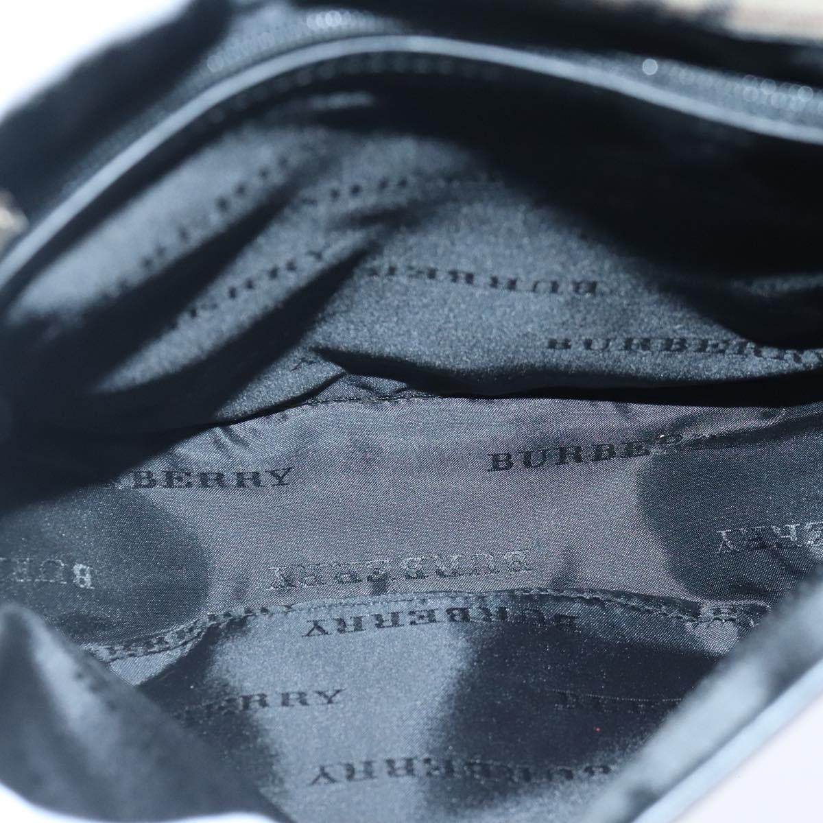 Burberry Nova Check Shoulder Bag Nylon Black - 11