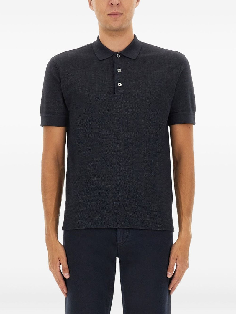 buttoned polo shirt 1