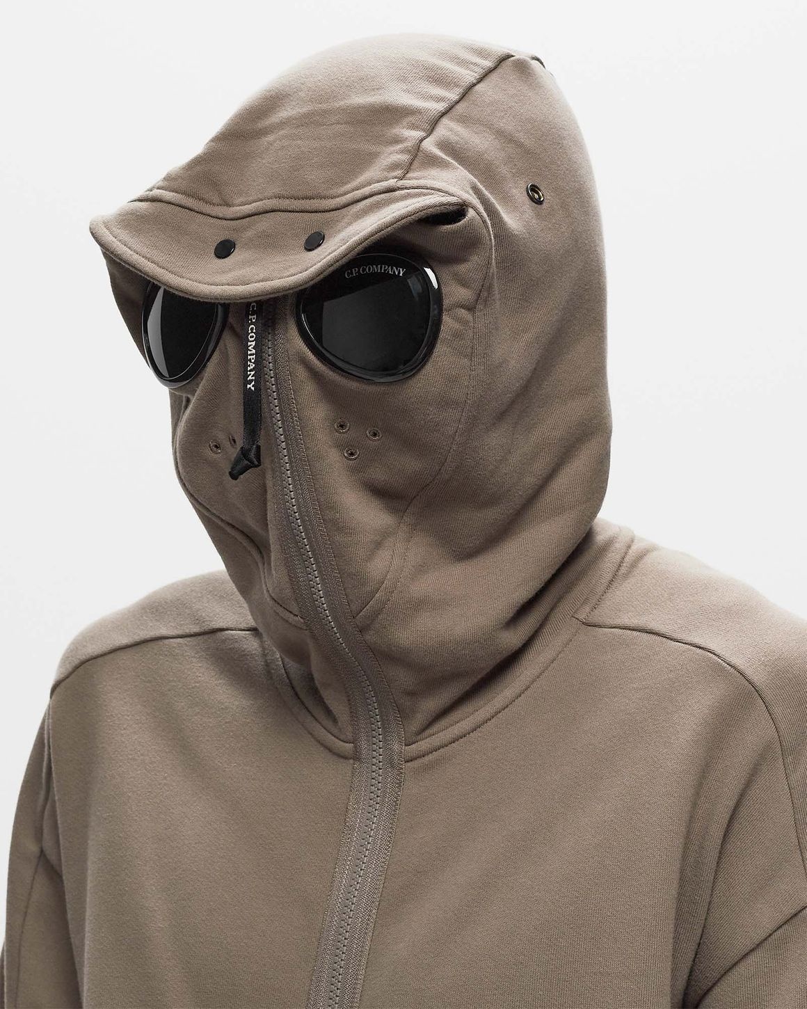 C.P. Company DIAGONAL RAISED FLEECE GOGGLE ZIPPED HOODED