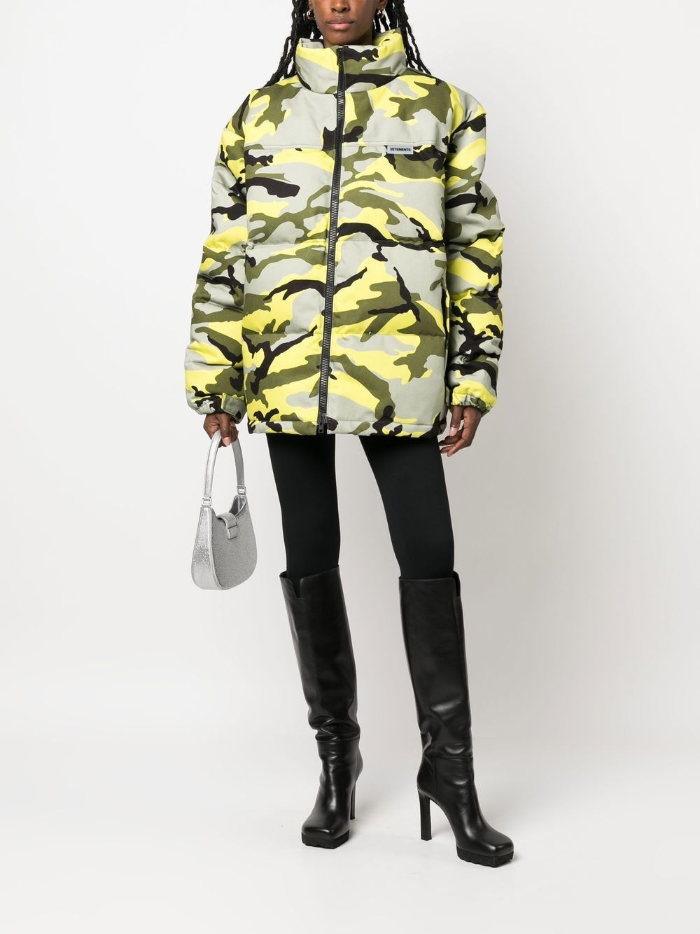 camouflage-print padded jacket - 2
