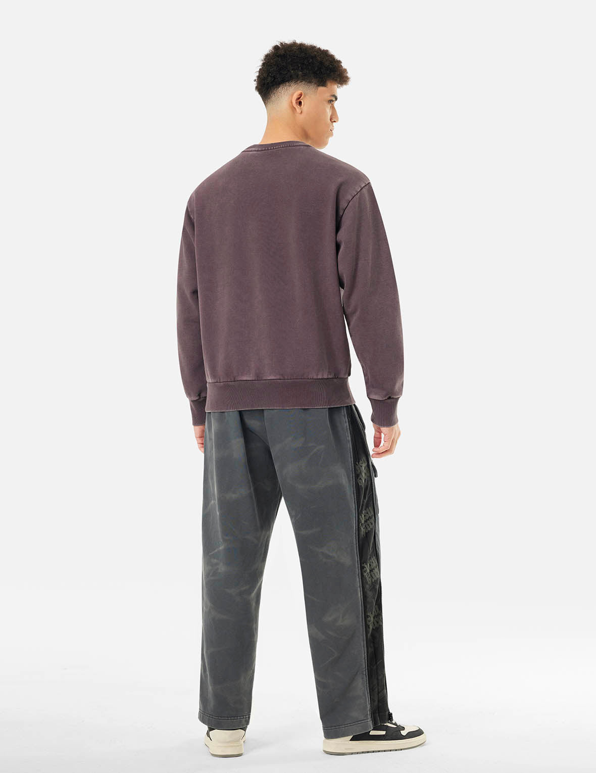 Garment Dyed Multi-Logo Print Relax Fit Sweatshirt - 6