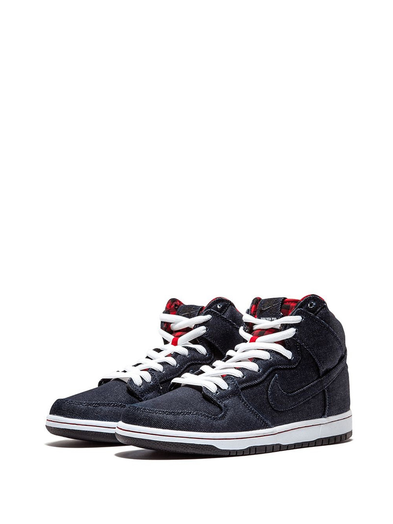 Nike Dunk High Premium SB sneakers outlook