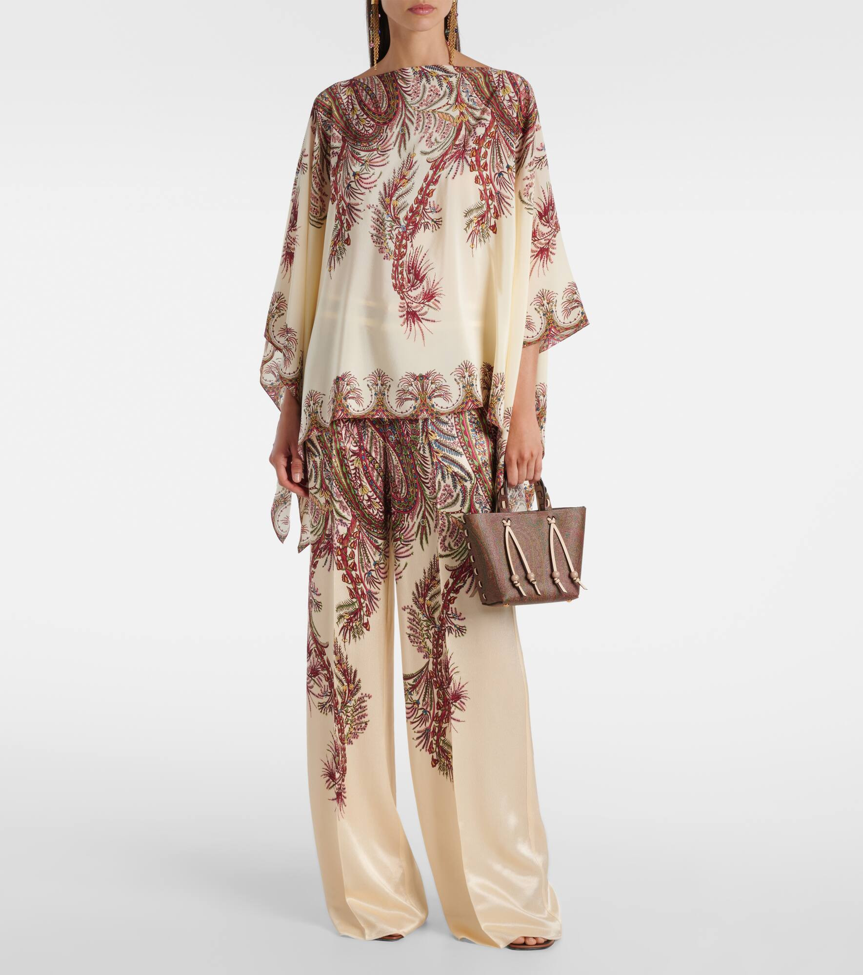 Printed silk crêpe de chine poncho - 2