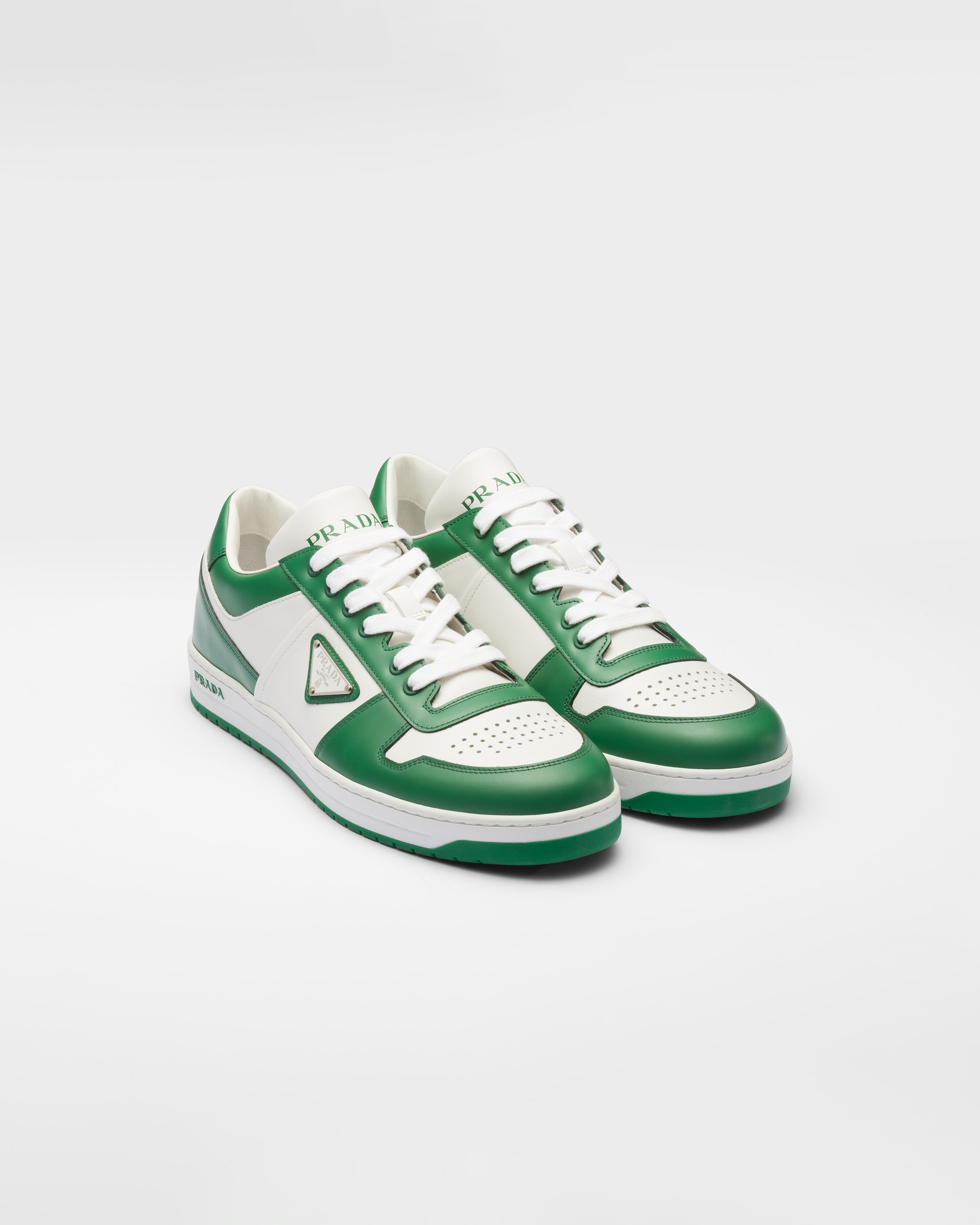 スニーカー PRADA | Downtown leather sneakers 2EE364_3LKG_F0T8F White/black Downtown Leather Sneakers | PRADA