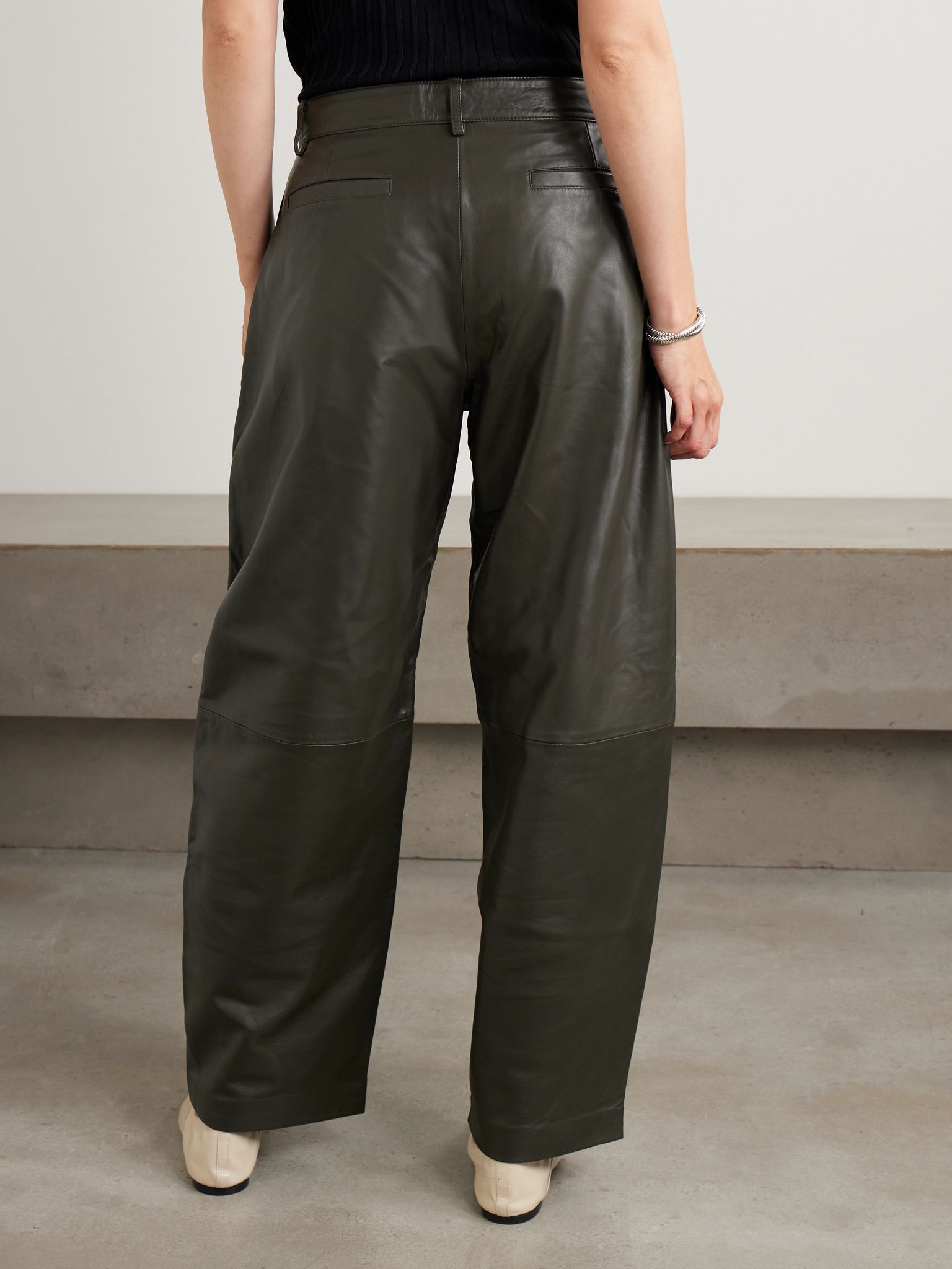 Leather tapered pants Army green - 4