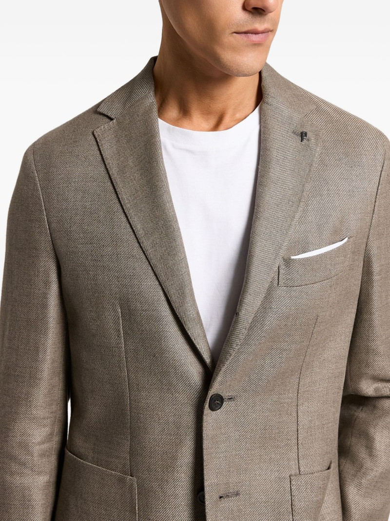 button pocket blazer 3
