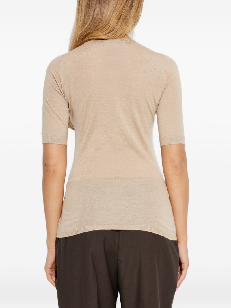 short-sleeve top 4