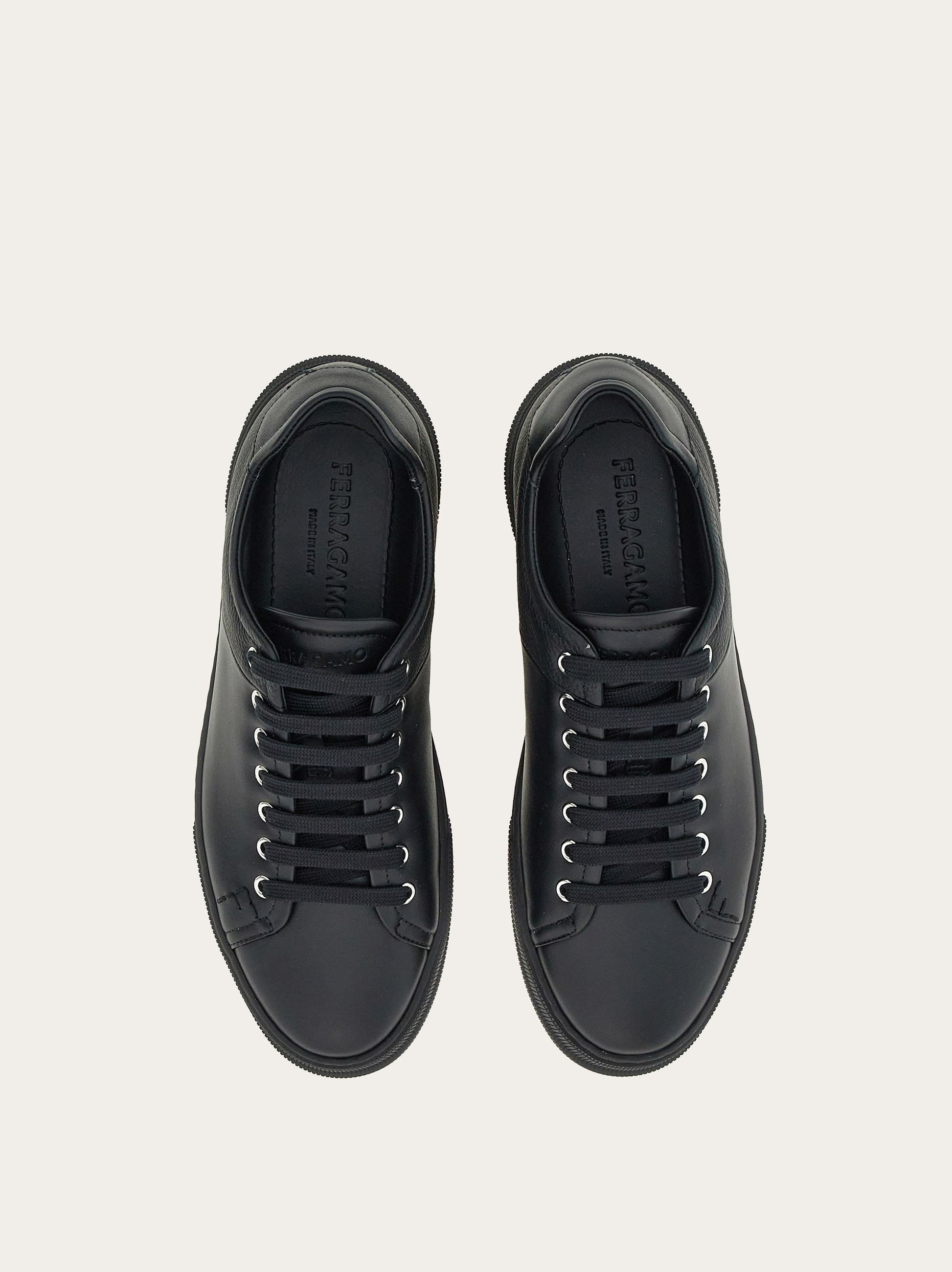 Low cut sneaker - 3