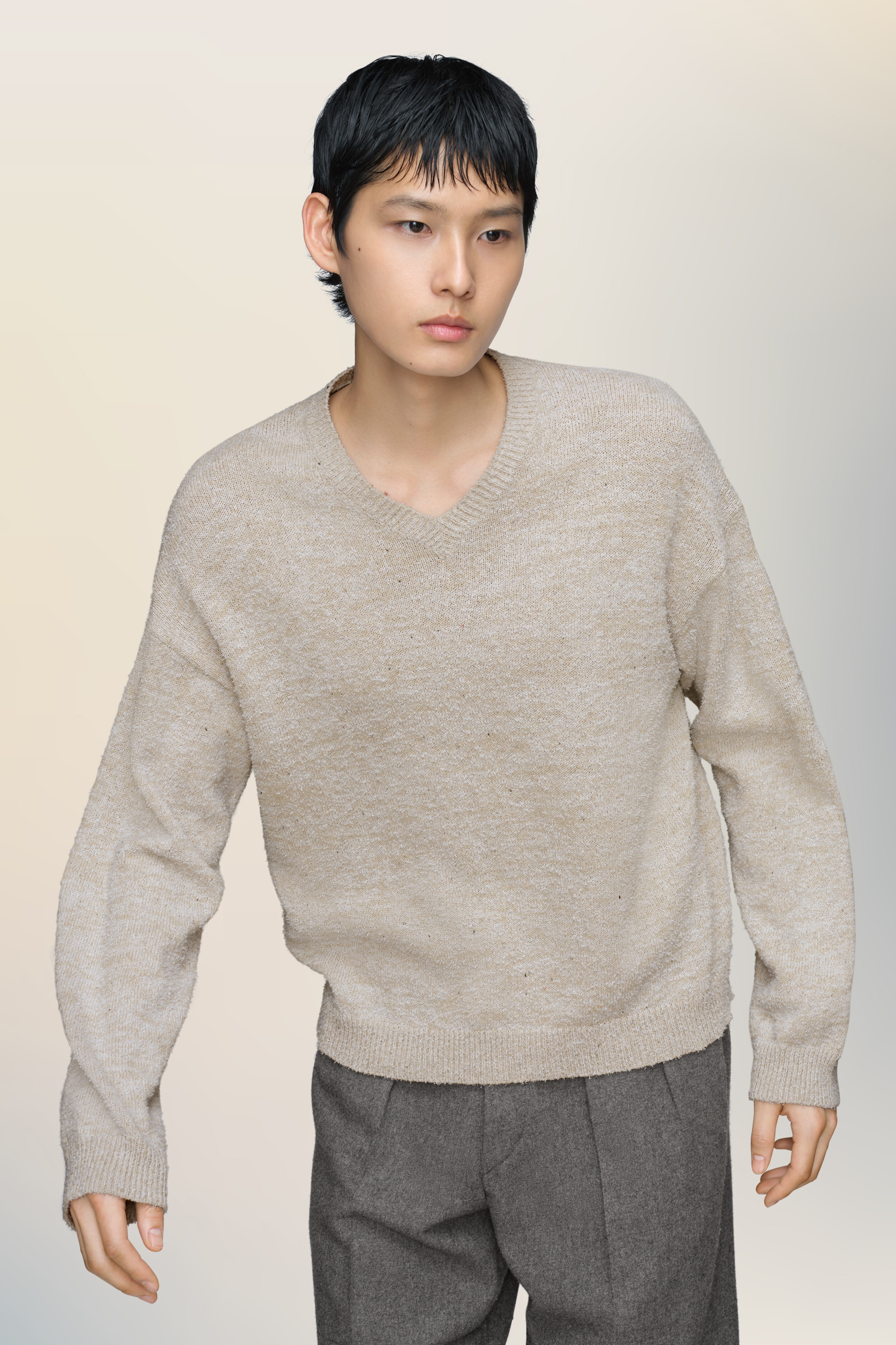 V-neck sweater - 3
