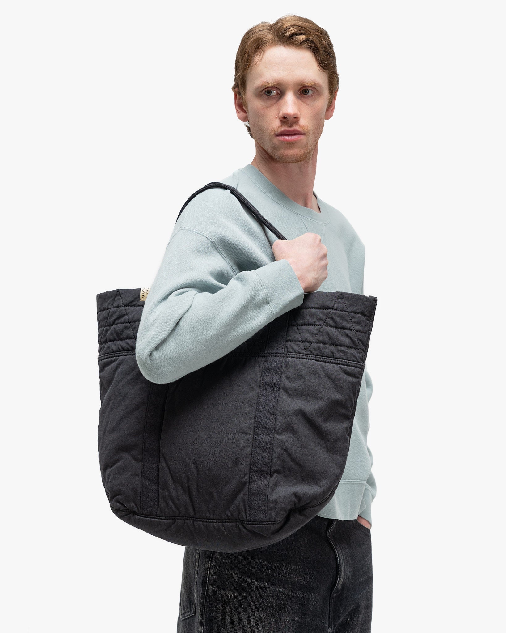 N.A.P. Tote (M) Black - 2