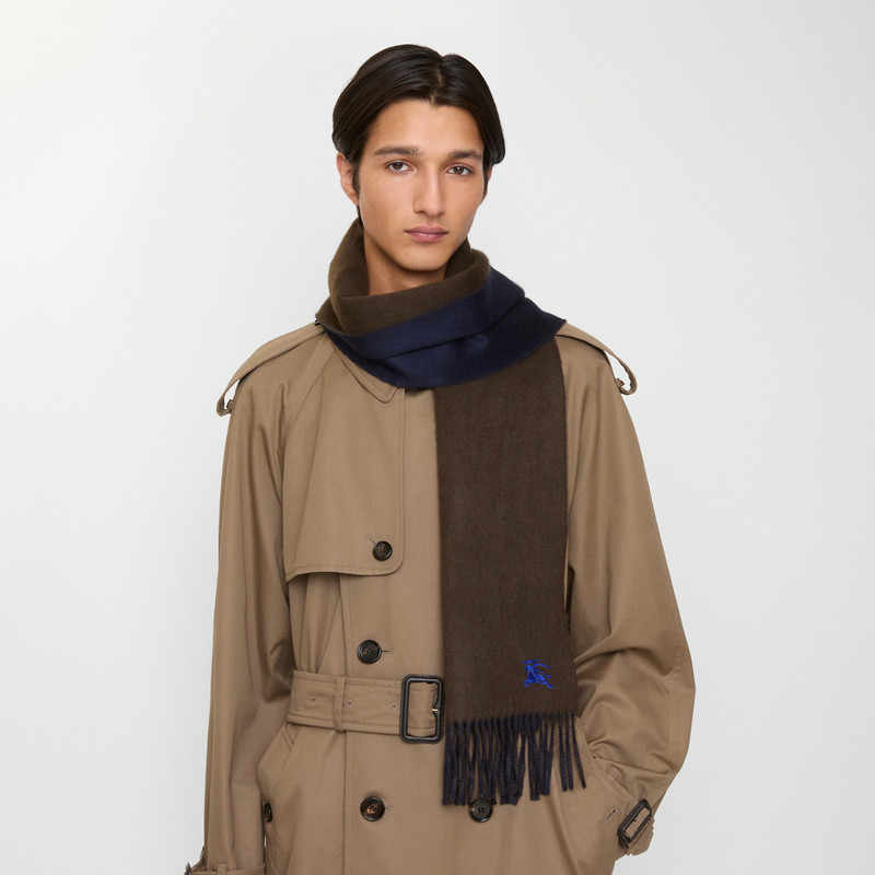 Burberry Reversible Cashmere Scarf outlook