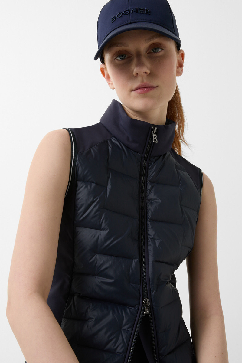 Lorina lightweight down vest in Navy blue 5