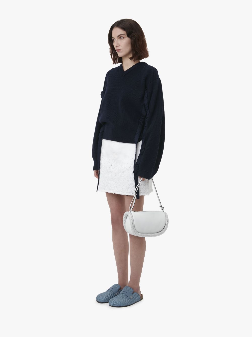 V-NECK JUMPER WITH CURVED SLEEVES - 4