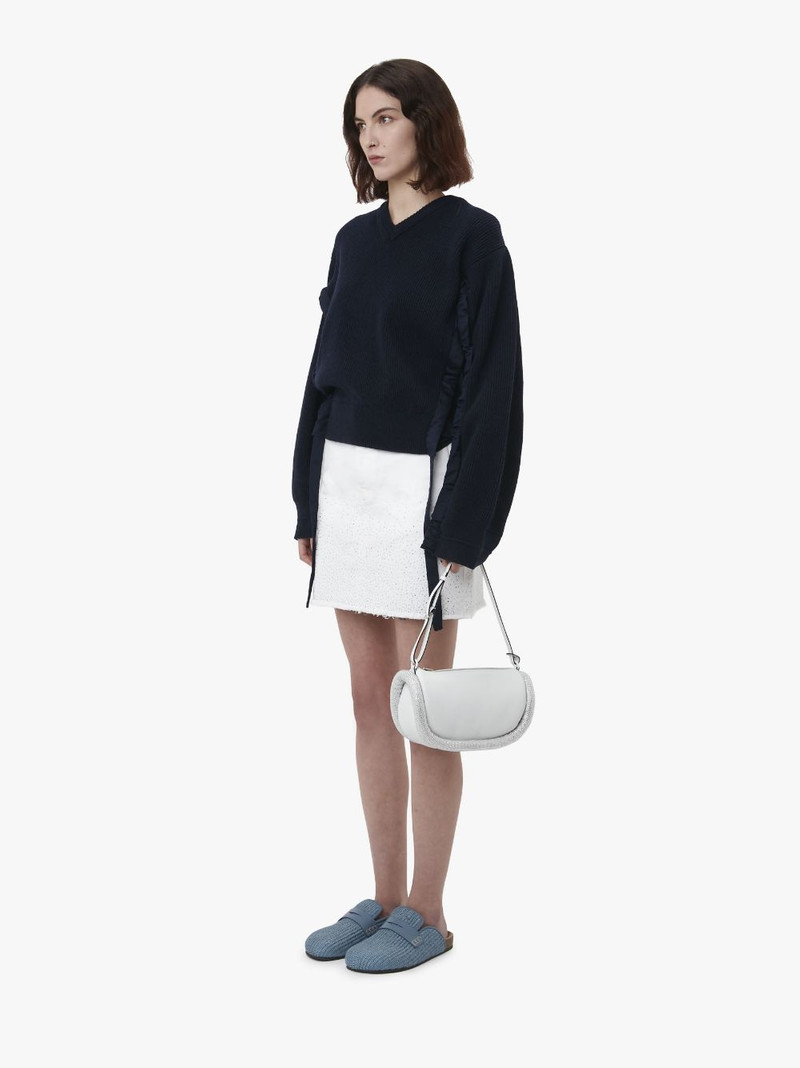 V-NECK JUMPER WITH CURVED SLEEVES 4