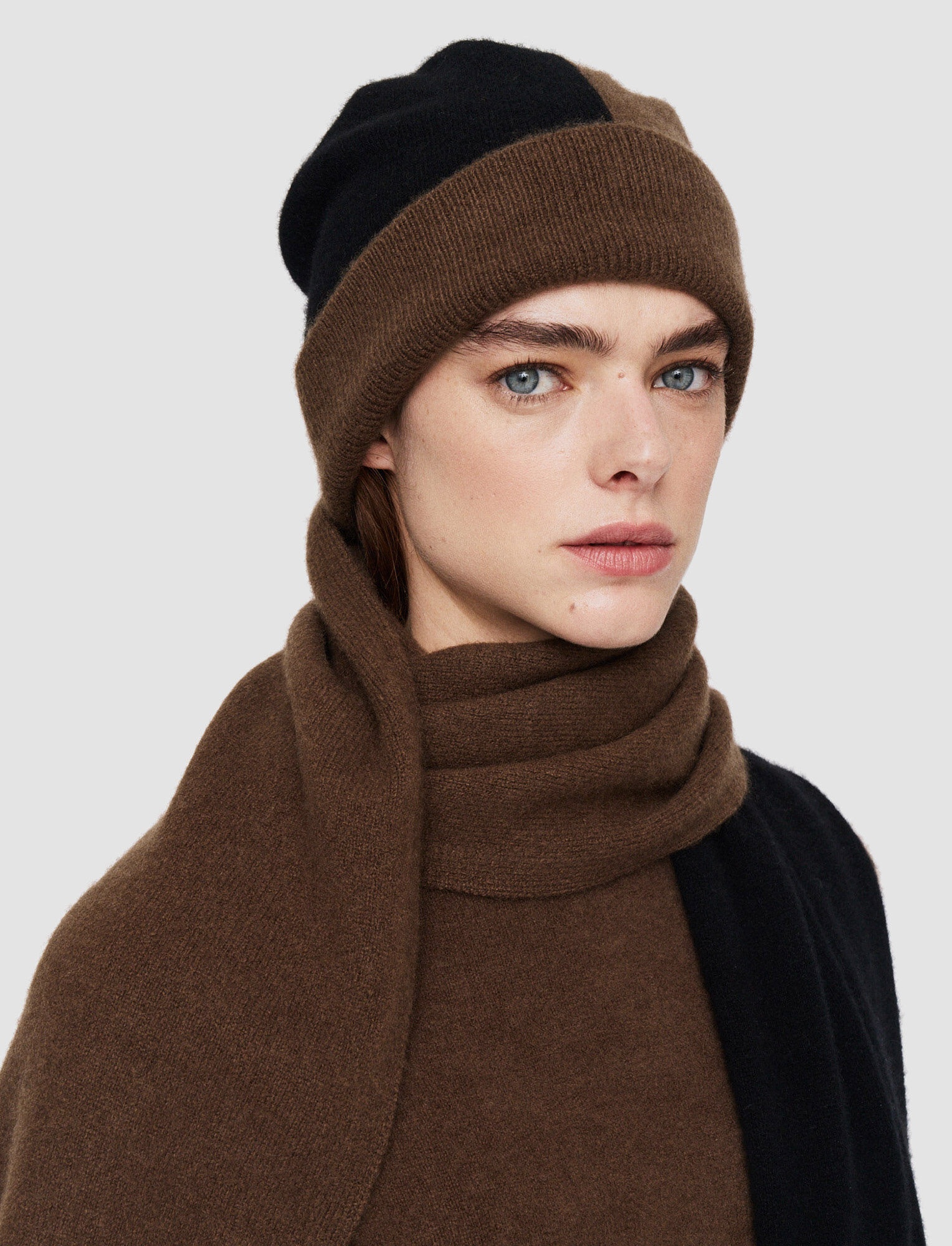 Brushed Cashmere Hat - 3