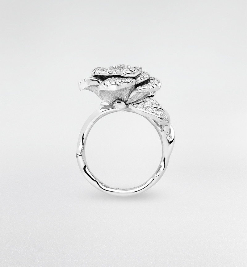 Dior Medium Rose Dior Bagatelle Ring outlook