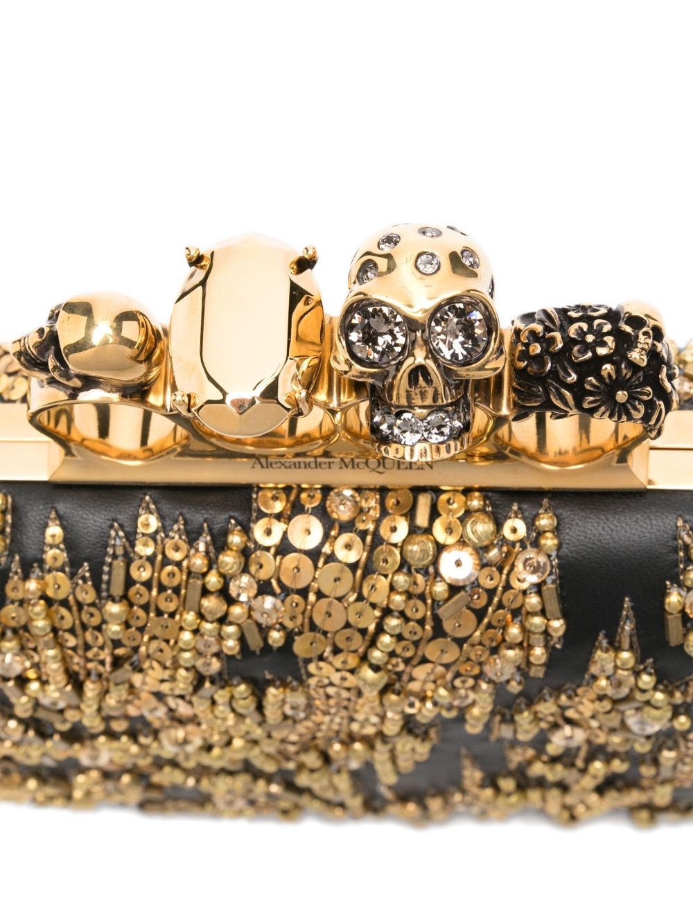 skull-ring embellished clutch bag - 4