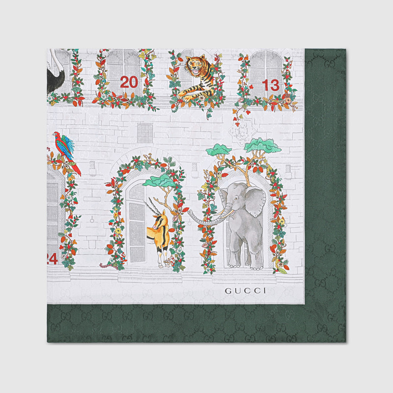 GUCCI Printed silk twill carré outlook