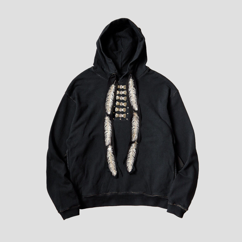 SWEAT KNIT FEATHER CORD BUTTERFLY CONCHO HOODIE 1