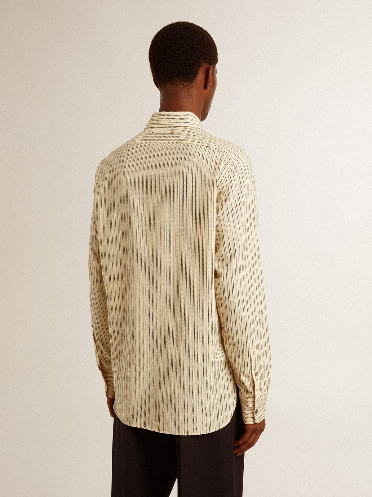 Men’s ecru cotton shirt with narrow black stripes - 4