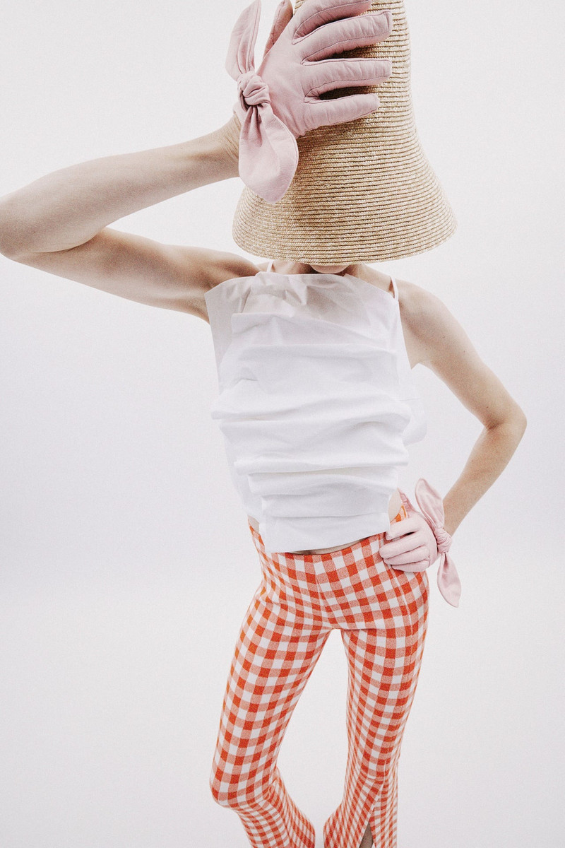 OPEN BACK BIB-FRONT TOP WHITE 1