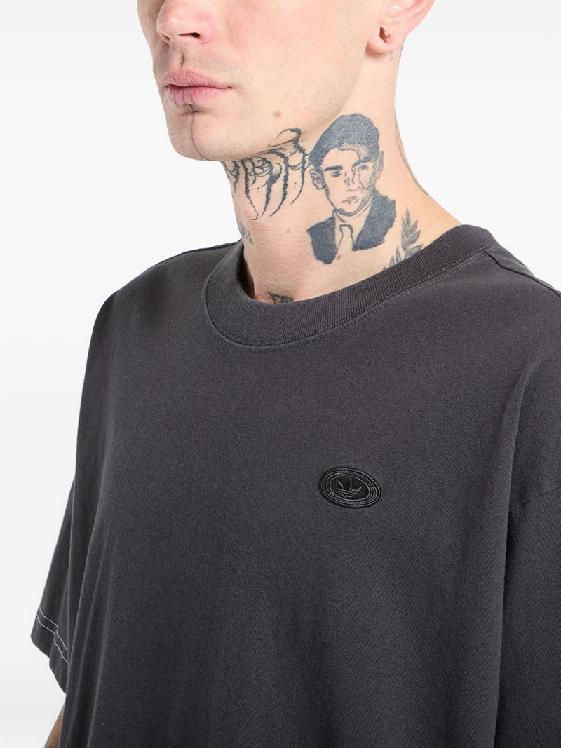 graphic short-sleeves T-shirt 4