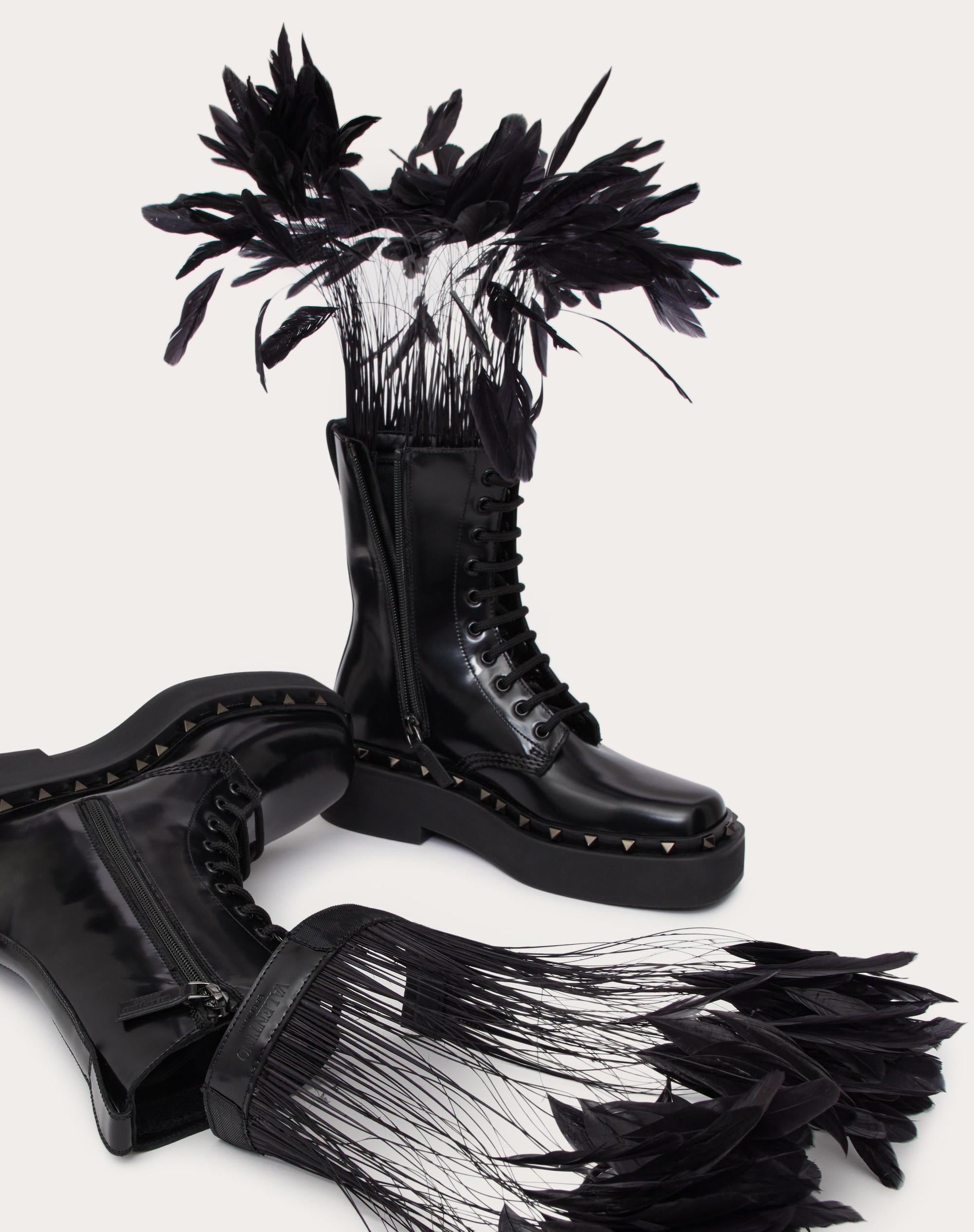 ROCKSTUD M-WAY COMBAT BOOT IN CALFSKIN WITH FEATHERS 50MM - 5