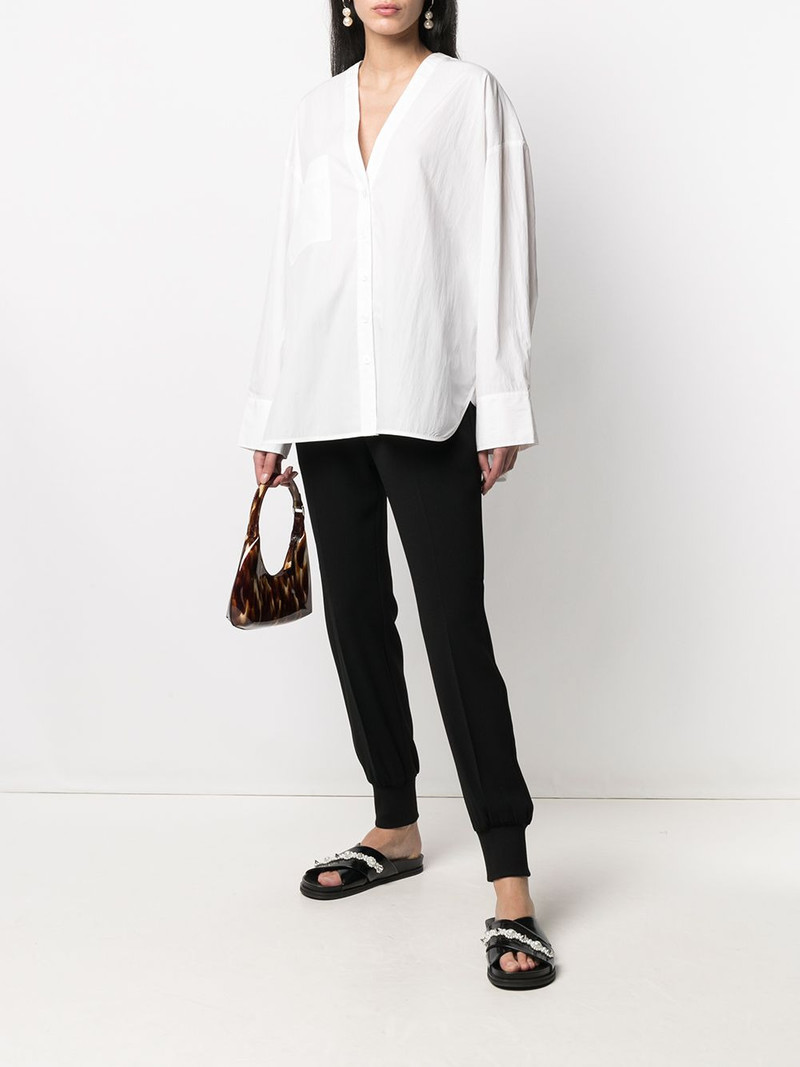 CO v-neck relaxed shirt outlook