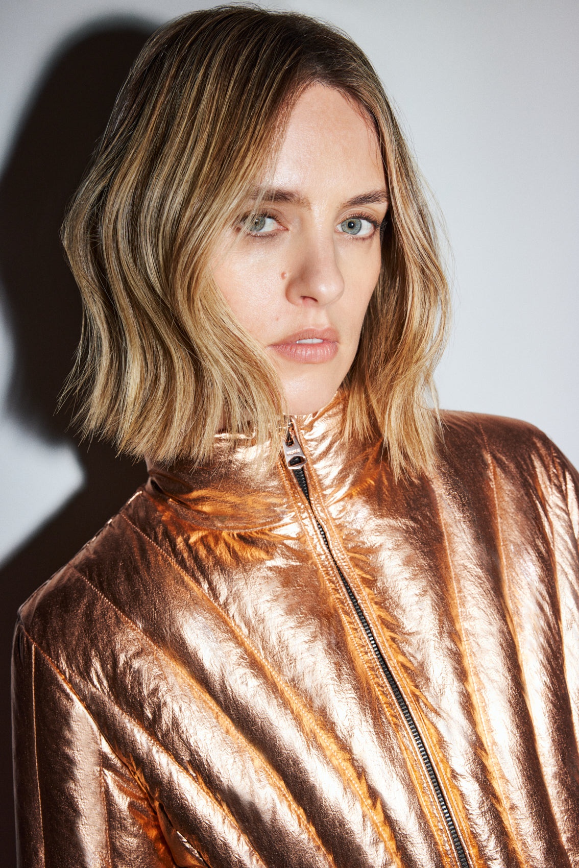 LANY-M Metallic Laminate Light Down jacket - 3