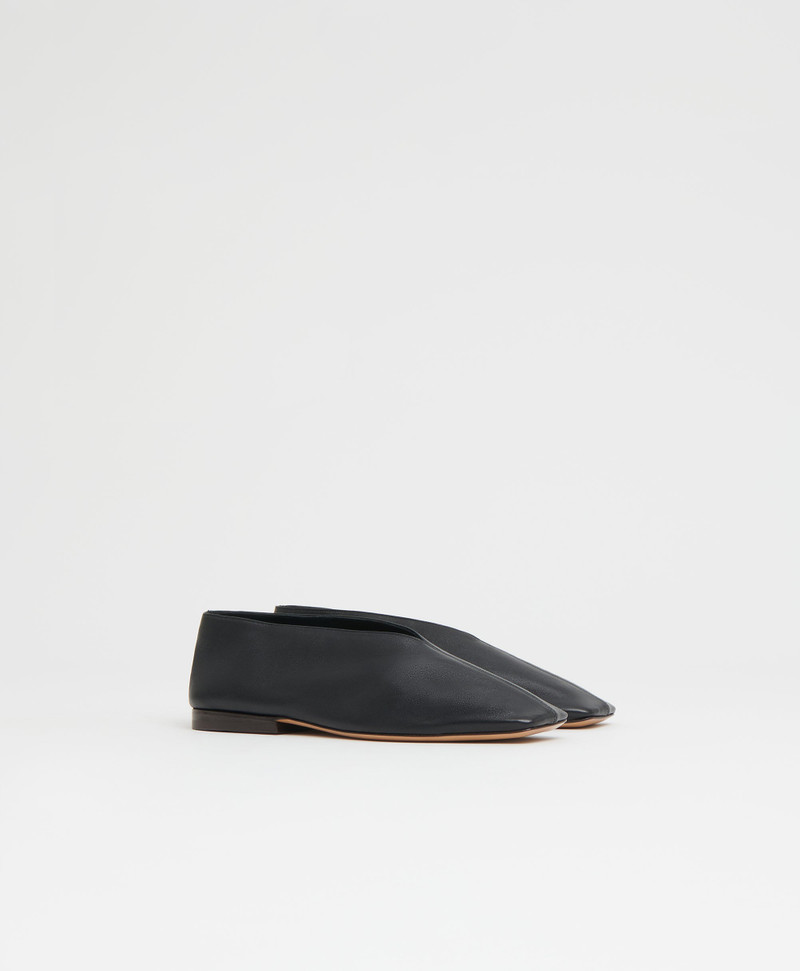 Mansur Gavriel SQUARE SOFT V outlook