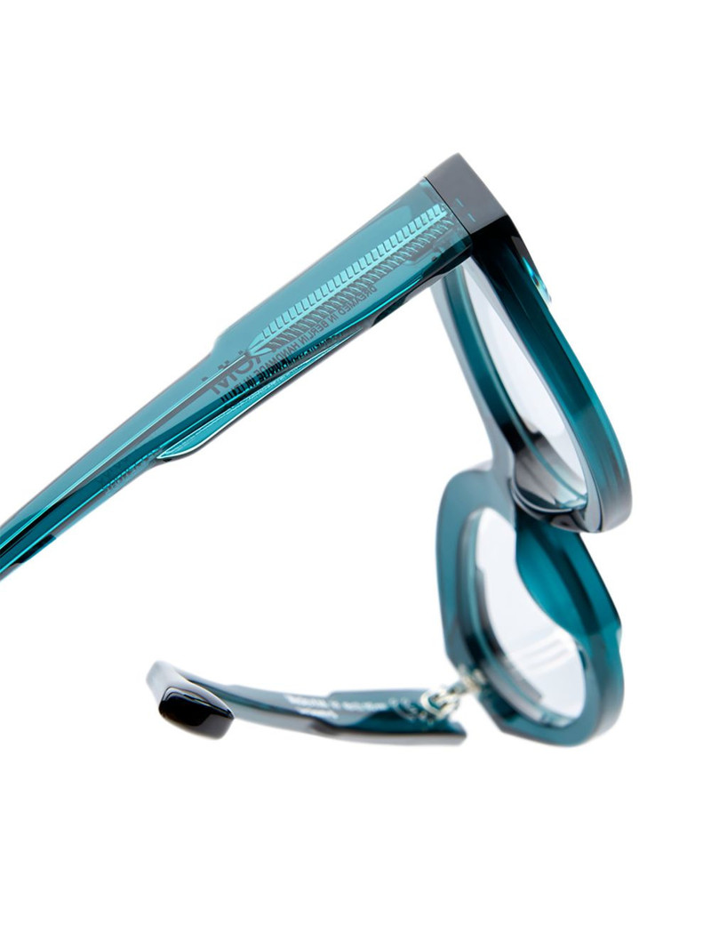 oval-frame glasses 3