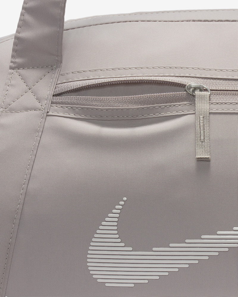 Nike Gym Club Duffel Bag (24L) 6