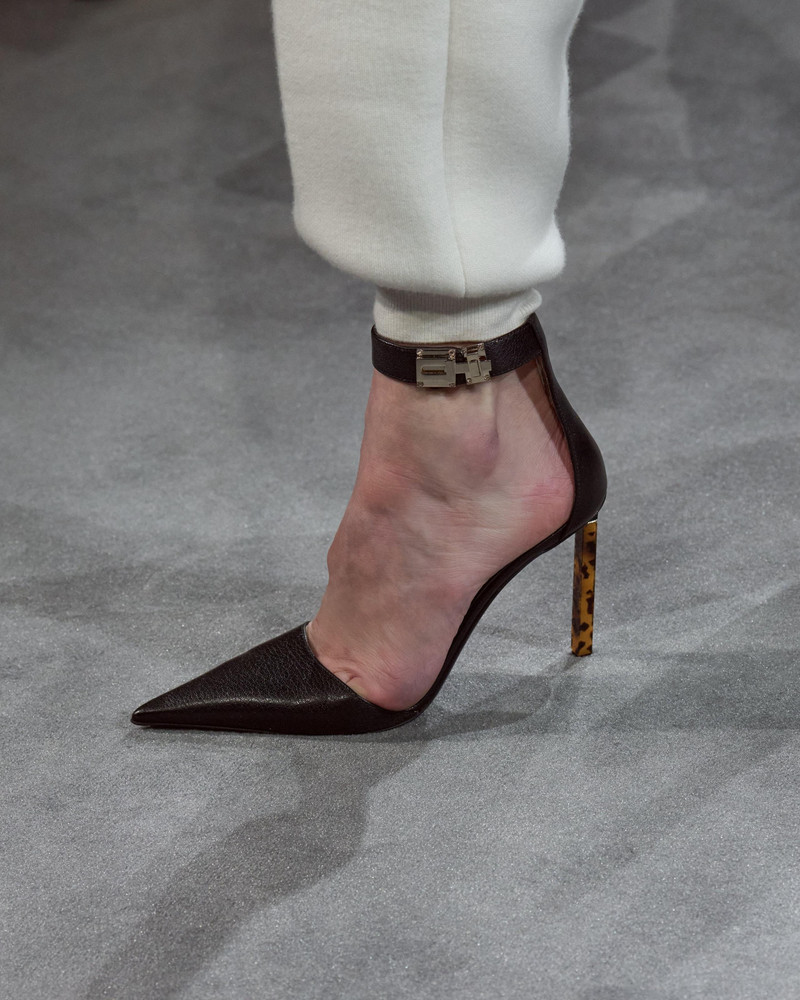 SUPPLE GRAIN LEATHER T LATCH ANKLE STRAP PUMP 1