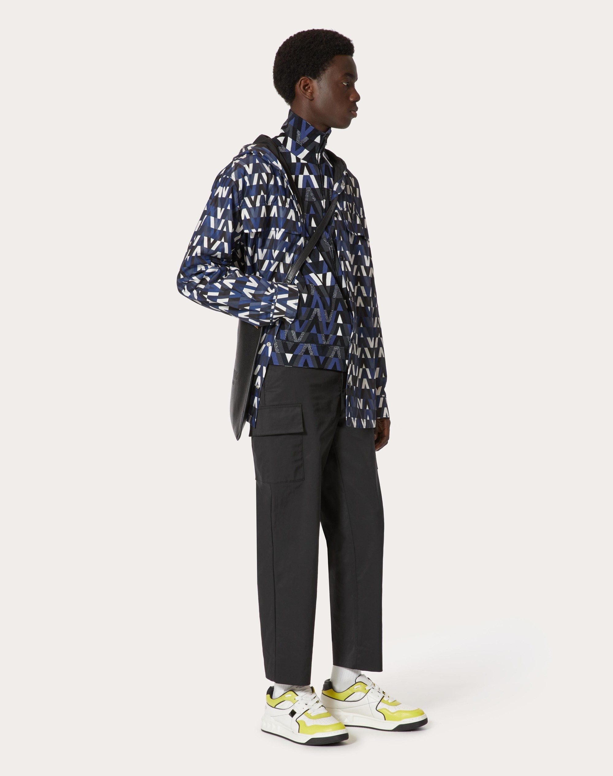 ZIP-UP KNITTED SWEATSHIRT WITH OPTICAL VALENTINO MOTIF - 2