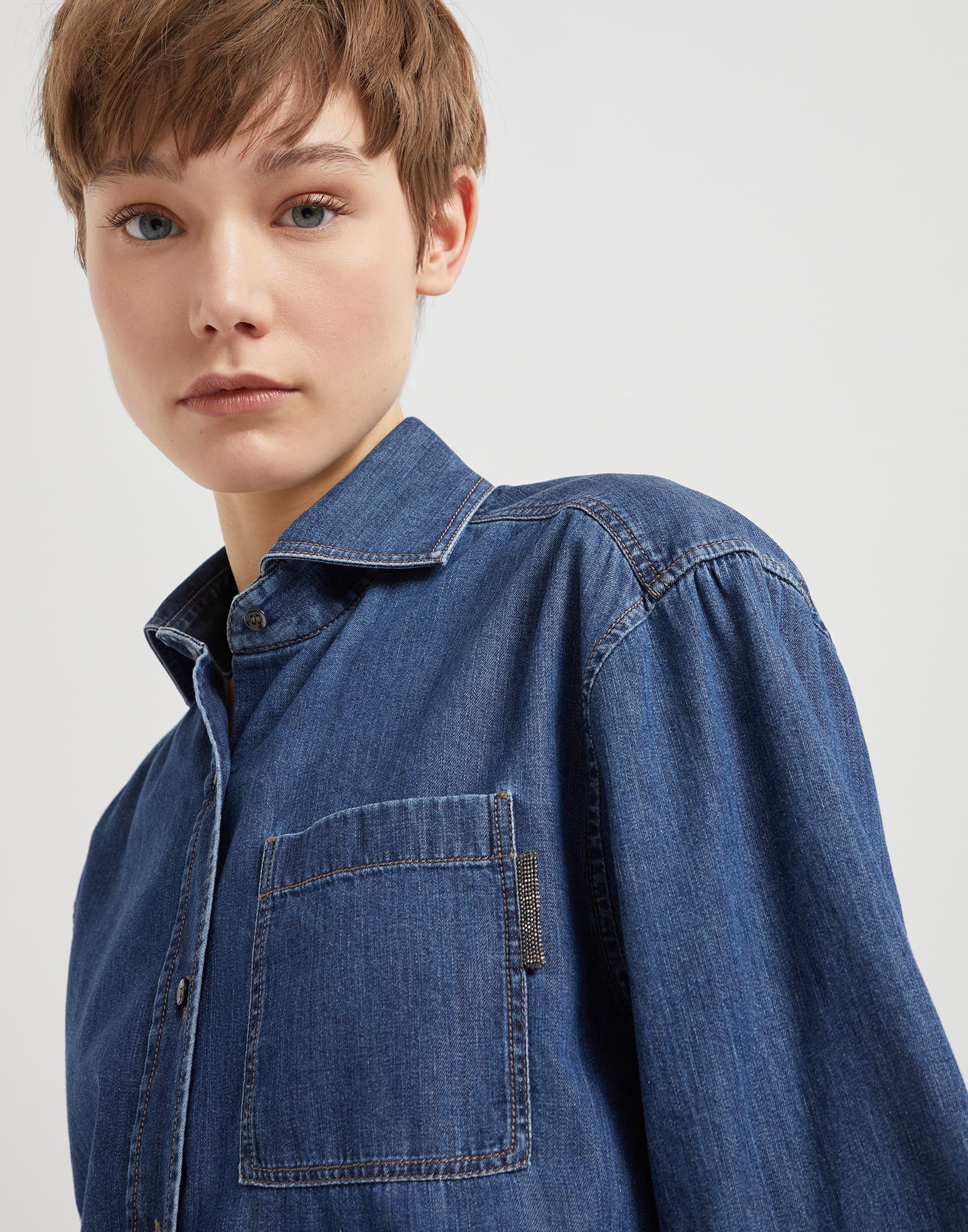 Lightweight denim shirt with shiny tab - 3