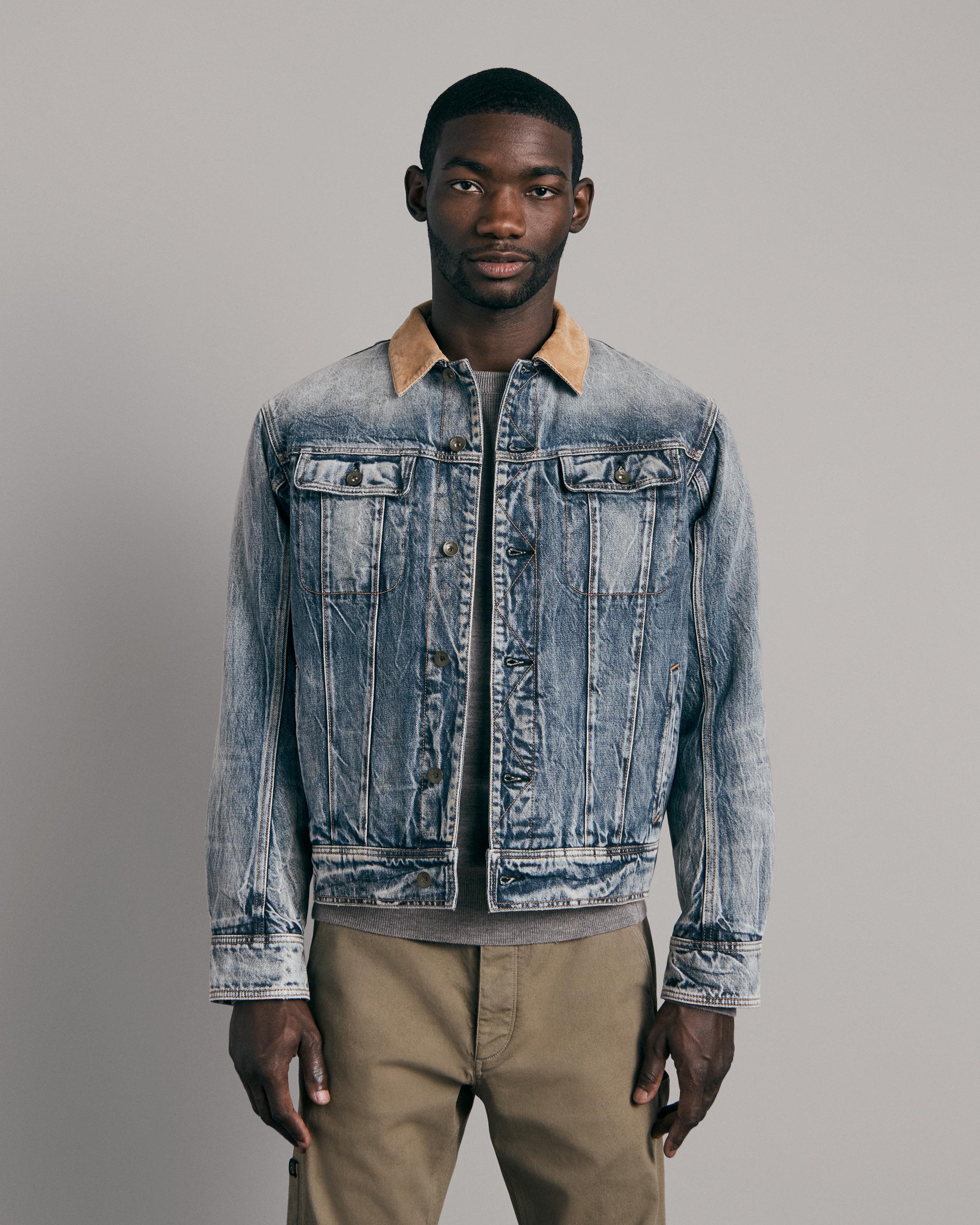 Eli Denim Trucker
Classic Fit Jacket - 3