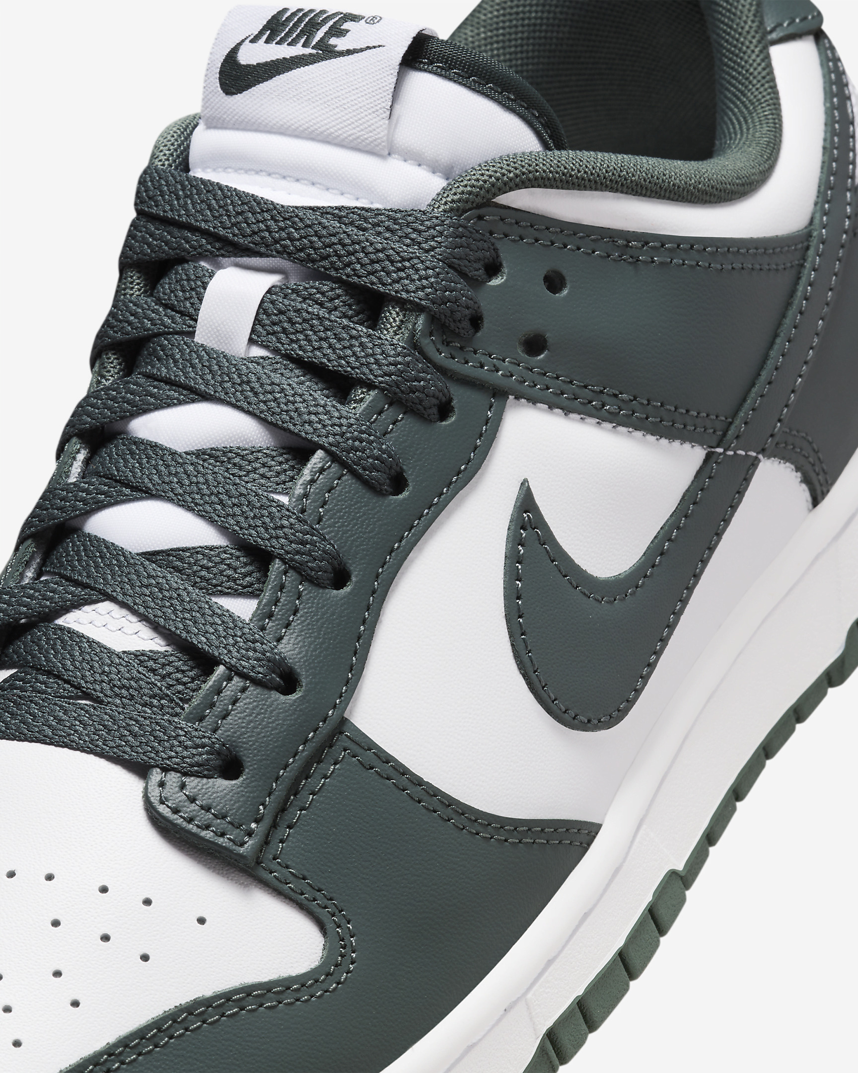 Nike Dunk Low Retro Men's Shoes - 7