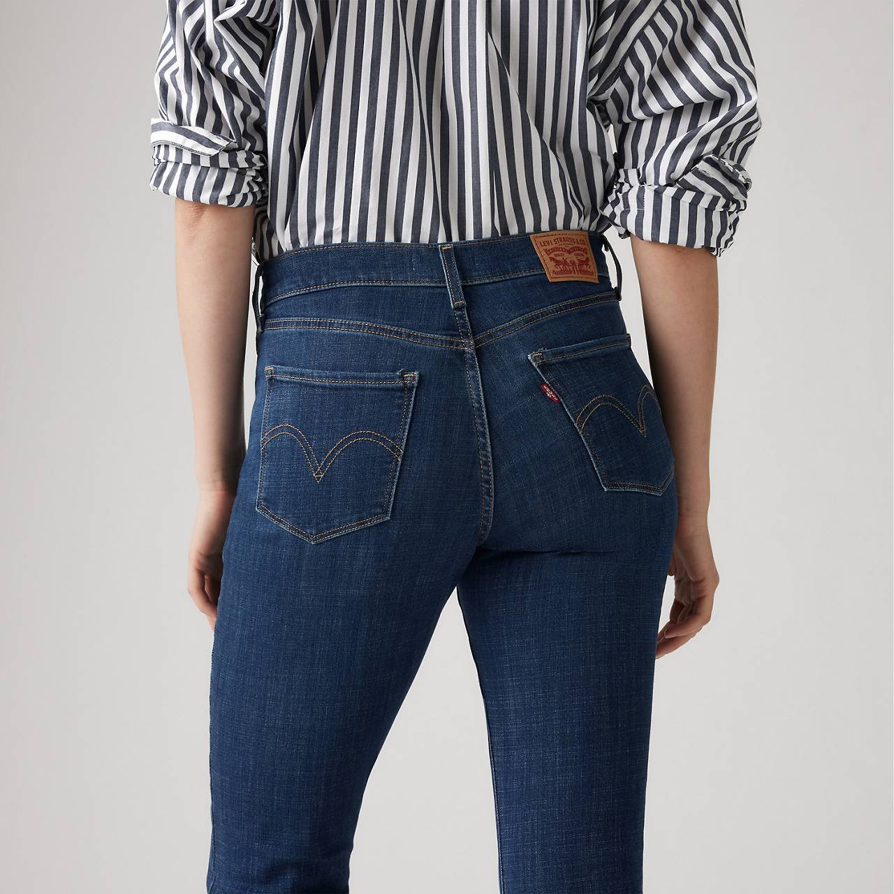 CLASSIC STRAIGHT FIT WOMEN'S JEANS - 5
