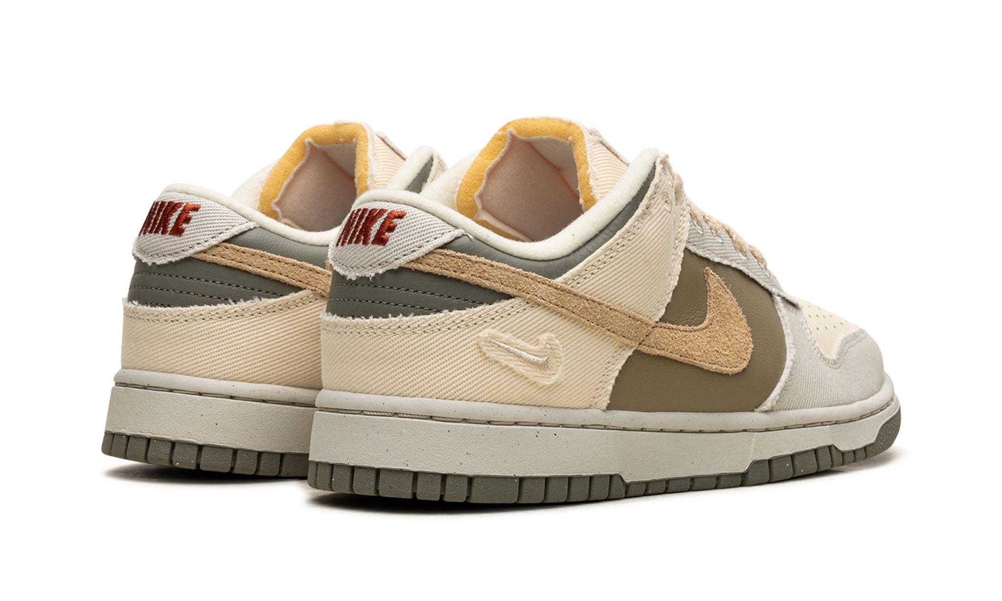 DUNK LOW WMNS "Light Bone Neutral Olive" - 3