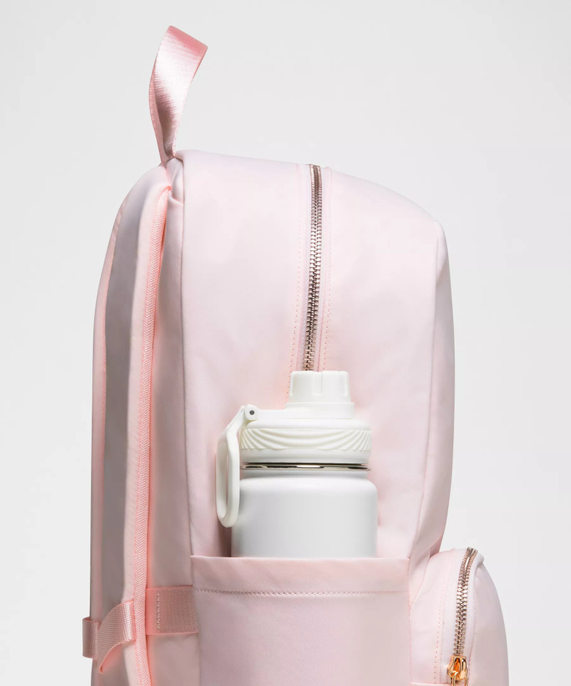 Everywhere Backpack 22L *Metal Hardware 4