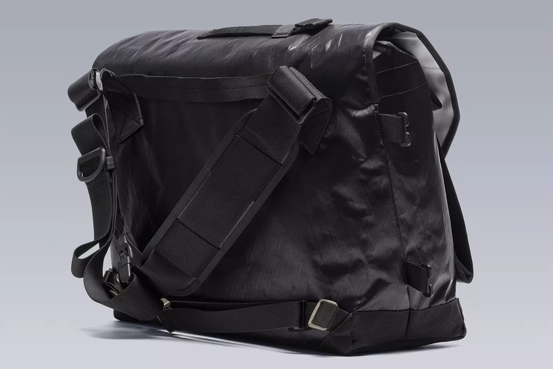 3A-5-CR Messenger Einsatztasche Black 6