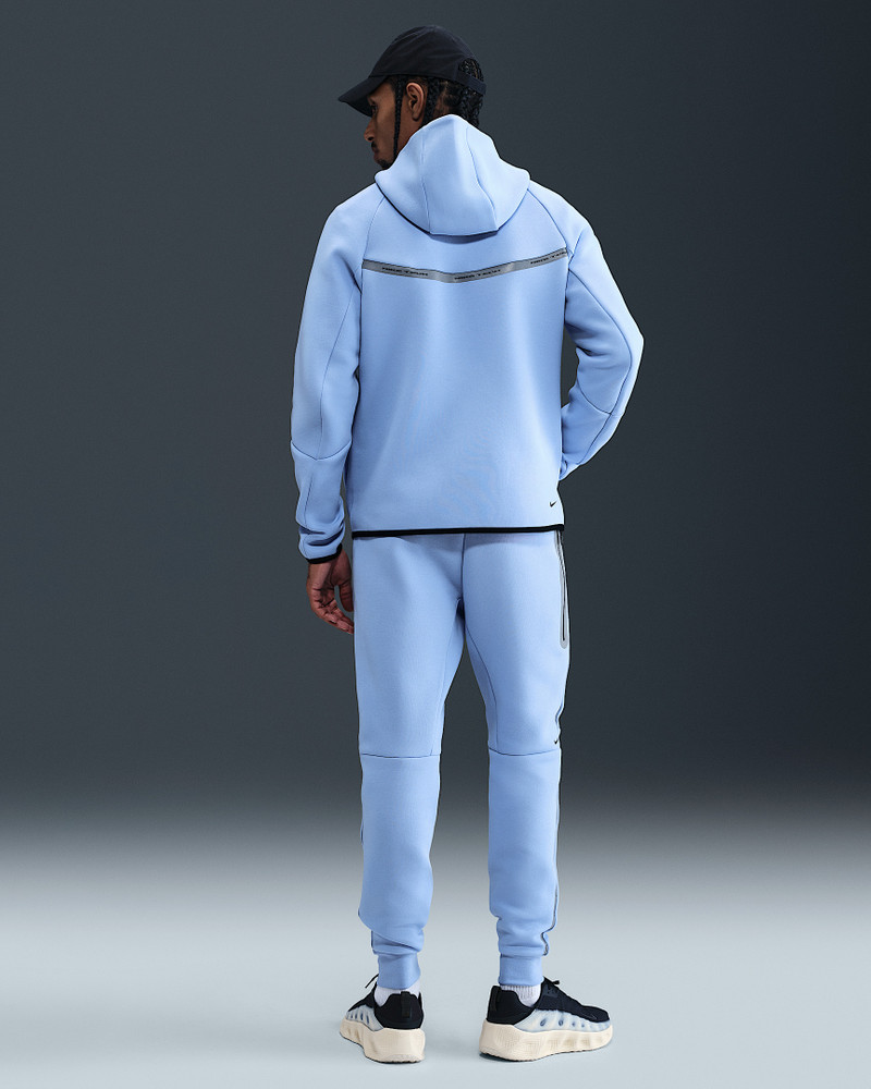 Nike Tech Men's Fleece Joggers with Reflective Accents 4