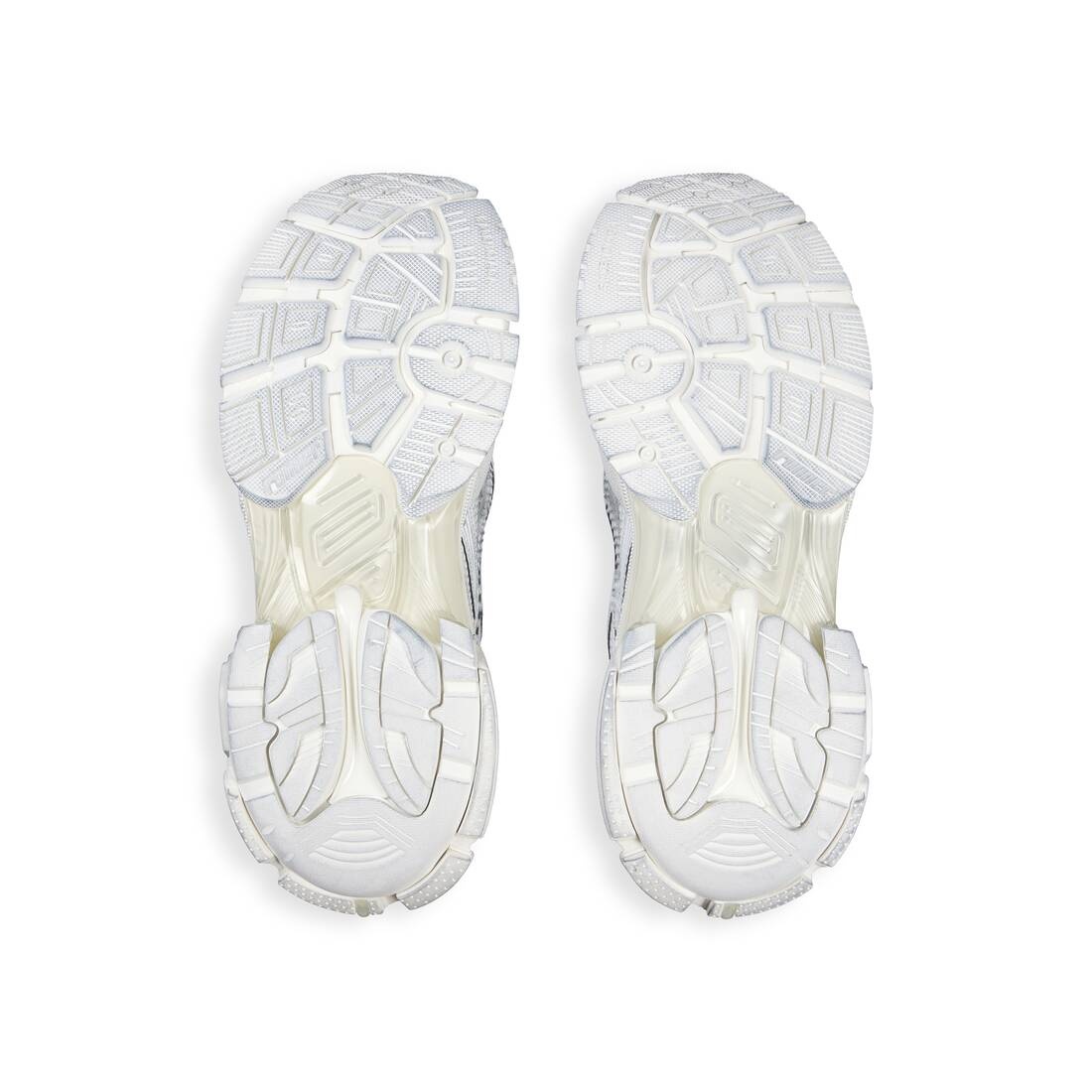 Men's Runner Sneaker in White - 7