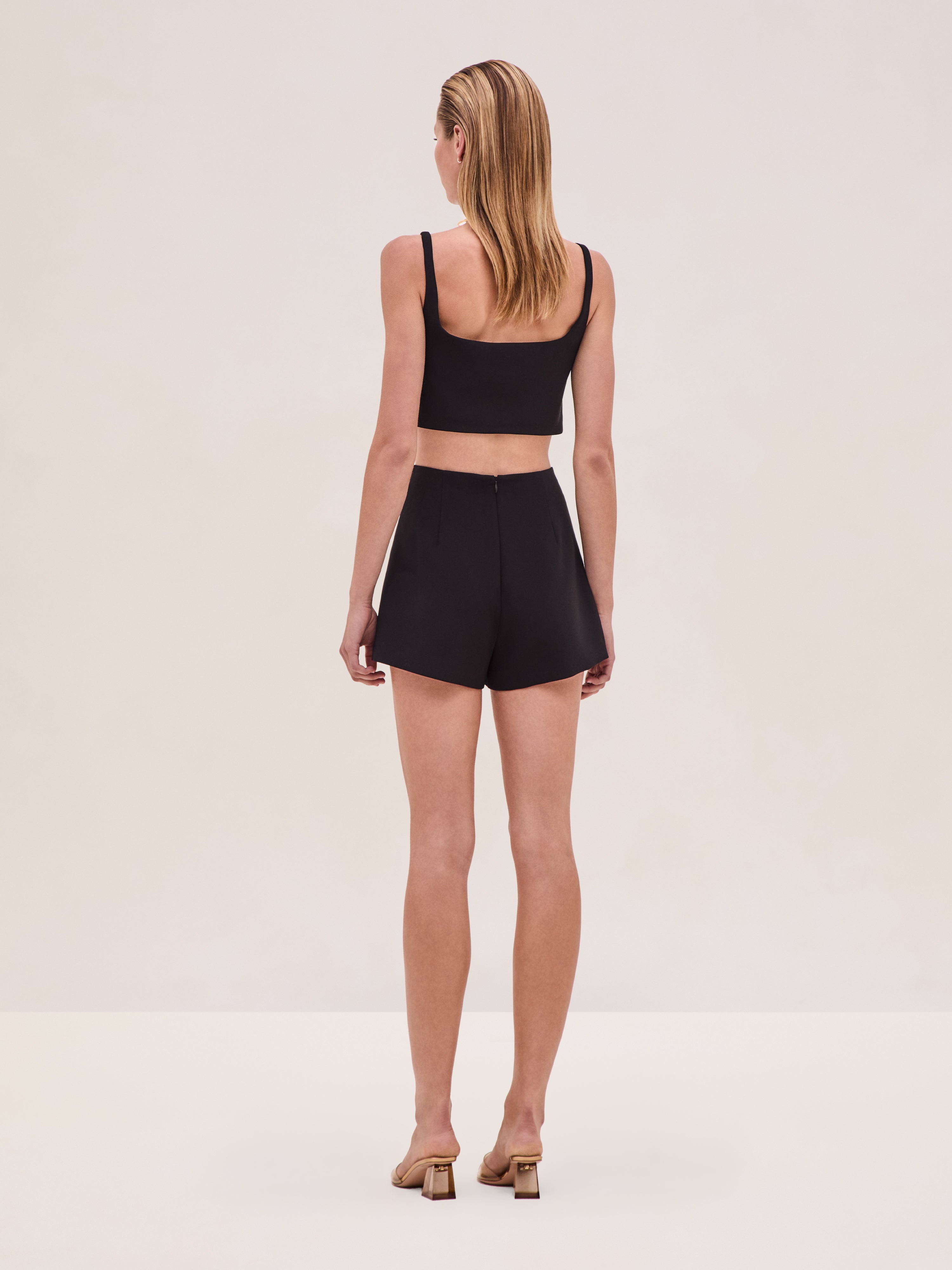 Kanya Short - 3